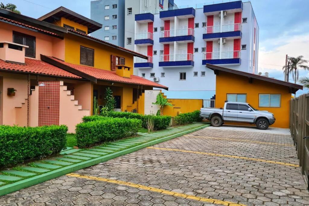100Mts Da Praia Com Churrasqueira, Piscina E Wi-Fi คารากัวตาตูบา ภายนอก รูปภาพ