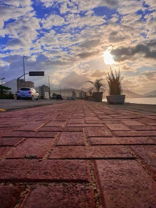 100Mts Da Praia Com Churrasqueira, Piscina E Wi-Fi คารากัวตาตูบา ภายนอก รูปภาพ